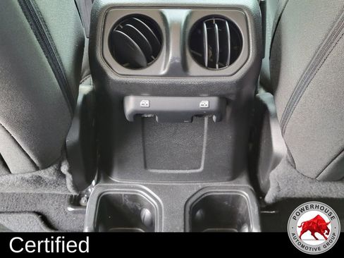 Used 2022 Jeep Gladiator Sport image 17