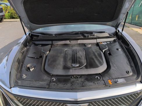 Used 2023 Cadillac Lyriq 2WD image 32