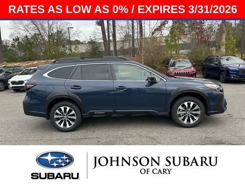 Used 2025 Subaru Outback Limited image 3