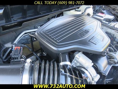 Used 2017 Cadillac XT5 Luxury w/ Driver Awareness Package AWD/4WD image 34