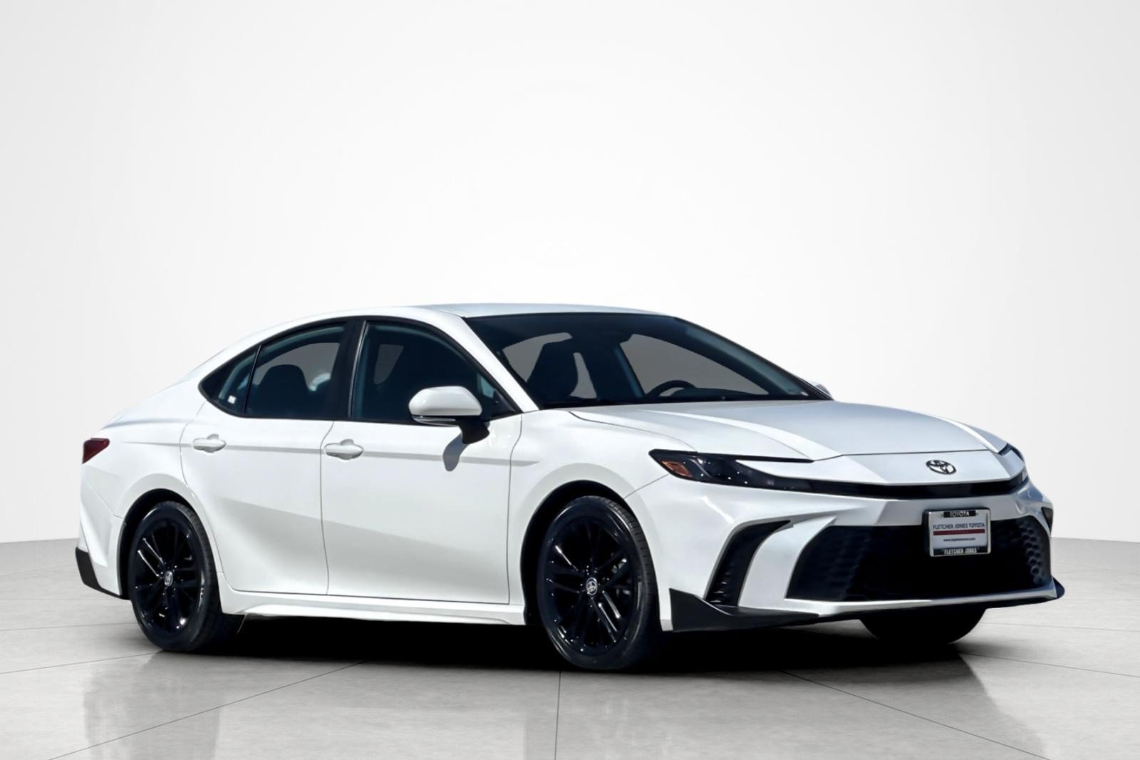 Certified 2025 Toyota Camry SE FWD image 7