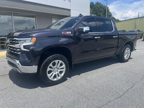 Used 2023 Chevrolet Silverado 1500 LTZ w/ LTZ Premium Package AWD/4WD image 2