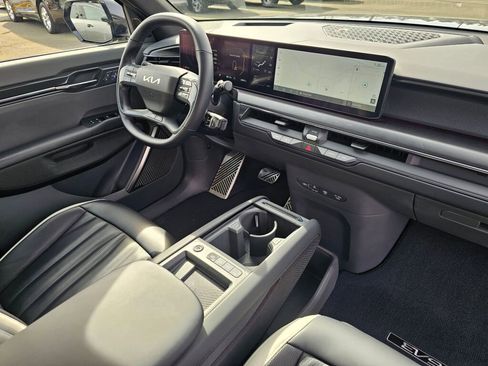 Certified 2024 Kia EV9 GT-Line image 33