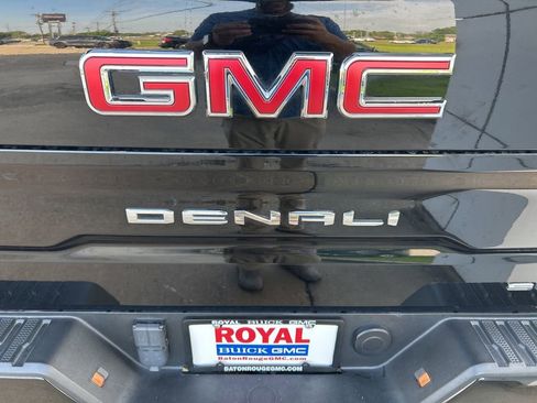 Used 2022 GMC Sierra 1500 Denali w/ Denali Reserve Package AWD/4WD image 32