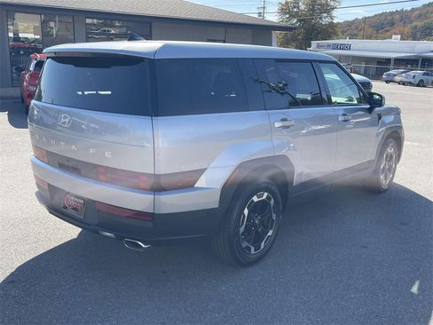 New 2026 Hyundai Santa Fe SE image 3