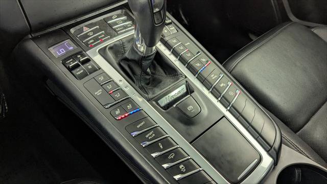 Used 2017 Porsche Macan Turbo AWD/4WD image 23