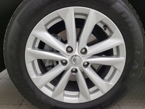 Used 2018 Nissan Rogue Sport S w/ S Appearance Package FWD image 31