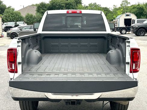 Used 2025 RAM 3500 Laramie AWD/4WD image 28