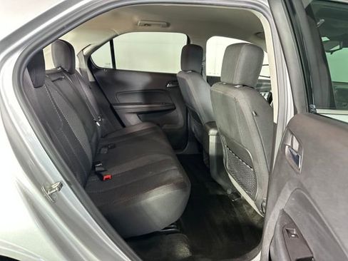 Used 2017 Chevrolet Equinox LT w/ Convenience Package image 26