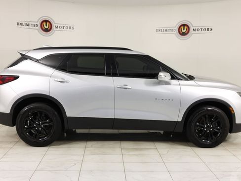 Used 2021 Chevrolet Blazer LT FWD image 2