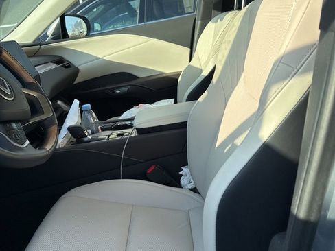 Used 2024 Lexus RX 350 Premium w/ Convenience Package image 3