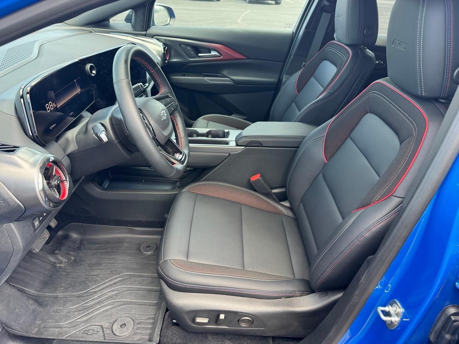 Used 2026 Chevrolet Equinox EV RS AWD/4WD image 5