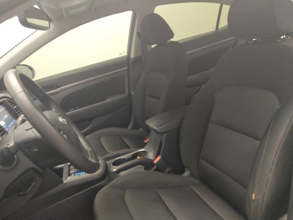 Used 2018 Hyundai Elantra Value Edition FWD image 17