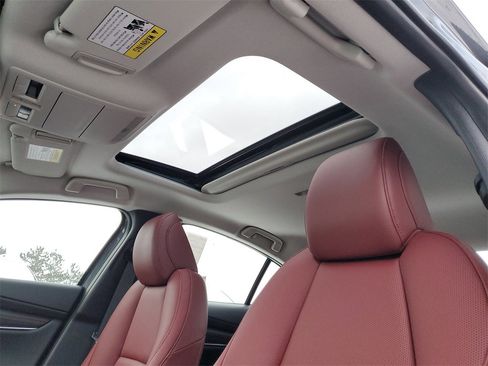 New 2026 MAZDA MAZDA3 Carbon image 9