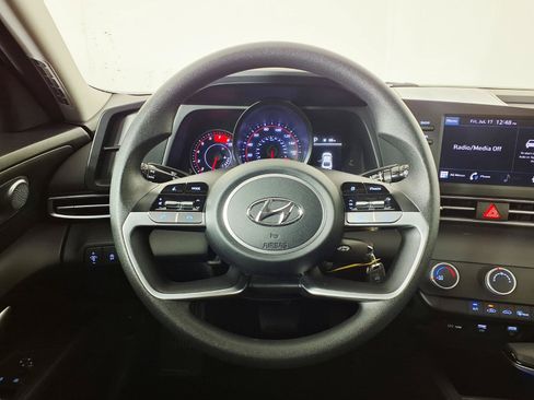 Certified 2023 Hyundai Elantra SE FWD image 15