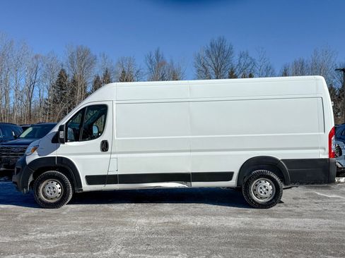 Used 2023 RAM ProMaster 3500 w/ Convenience Group image 8