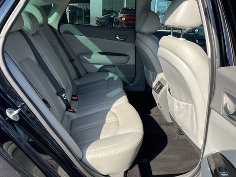 Used 2018 Kia Optima EX image 32