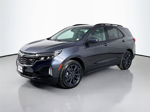 Used 2023 Chevrolet Equinox RS AWD/4WD image 5