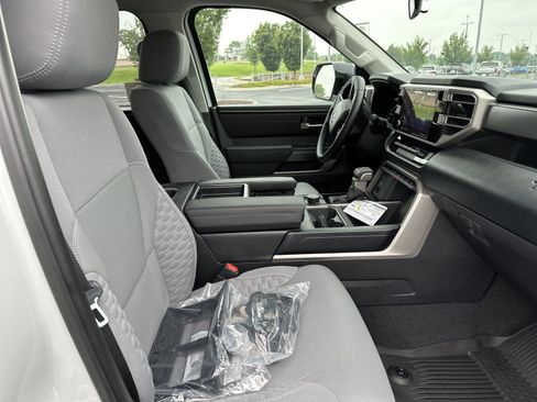 Used 2024 Toyota Tundra SR5 w/ SR5 Convenience Package AWD/4WD image 20