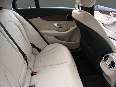 Used 2020 Mercedes-Benz C 300 4MATIC Sedan image 22