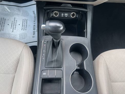 Used 2016 Kia Sorento FWD image 16