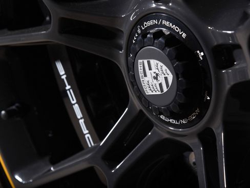 Used 2022 Porsche 911 GT3 image 9