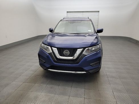 Used 2020 Nissan Rogue SV FWD image 15