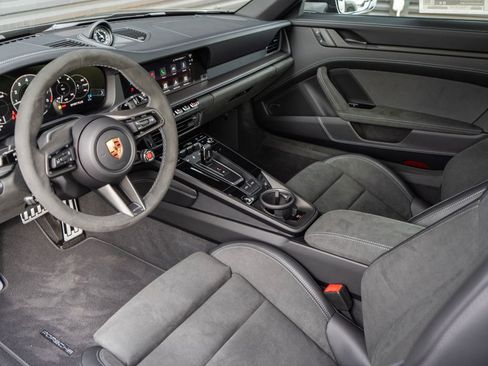 New 2026 Porsche 911 Targa 4 GTS image 5