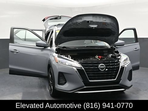 Used 2021 Nissan Kicks SV w/ Interior Electronics Package FWD image 33