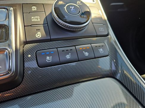 Certified 2023 Hyundai Santa Fe Limited AWD/4WD image 25