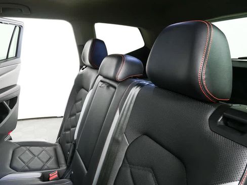 Used 2024 Volkswagen Atlas Peak Edition SEL image 22