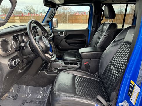 Used 2021 Jeep Wrangler Unlimited Sport w/ Sun And Sound Package image 4