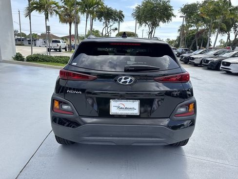 Used 2018 Hyundai Kona SEL FWD image 2
