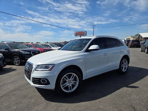 Used 2016 Audi Q5 2.0T Premium Plus w/ Technology Package AWD/4WD image 3