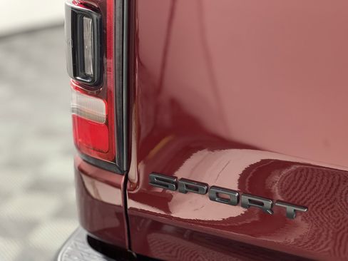 Used 2019 RAM 1500 Sport w/ Level 2 Equipment Group AWD/4WD image 12