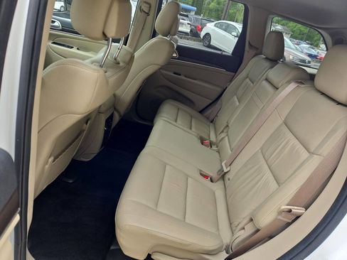 Used 2014 Jeep Grand Cherokee Limited AWD/4WD image 18