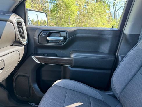Certified 2022 Chevrolet Silverado 1500 LT Trail Boss w/ Safety Package AWD/4WD image 38