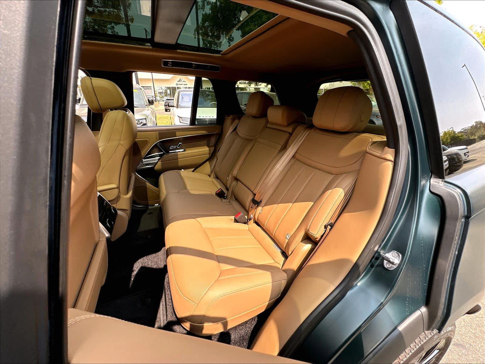 New 2026 Land Rover Range Rover SE AWD/4WD image 12