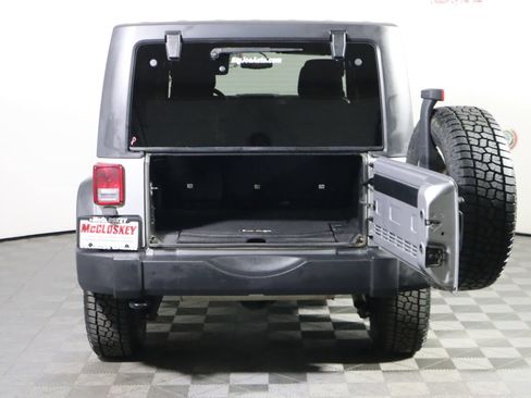 Used 2014 Jeep Wrangler Unlimited Sport w/ Quick Order Package 24S AWD/4WD image 10