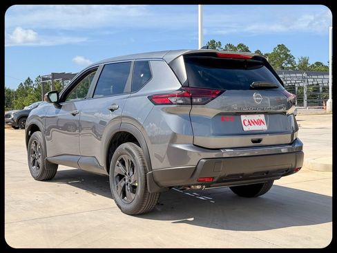 New 2026 Nissan Rogue SV FWD image 4