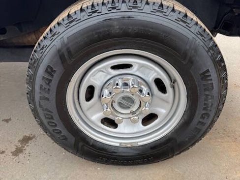 Used 2022 Ford F250 XL w/ Power Equipment Group AWD/4WD image 32