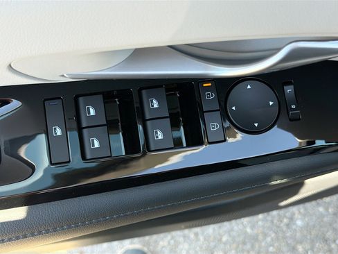 New 2026 Hyundai Tucson Limited image 23