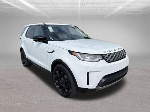 Used 2025 Land Rover Discovery S AWD/4WD image 5