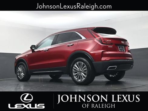 Used 2025 Cadillac XT4 Premium Luxury FWD image 17