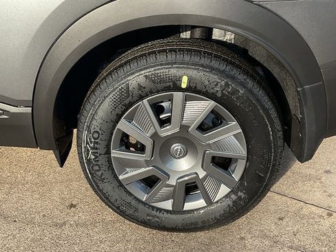 New 2026 Nissan Kicks S image 8