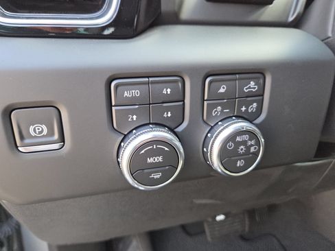 New 2026 GMC Sierra 1500 Denali w/ Denali Reserve Package AWD/4WD image 7