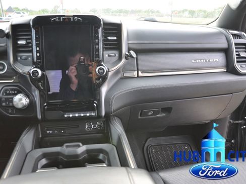 Used 2019 RAM 1500 Limited AWD/4WD image 20