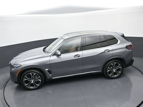 New 2026 BMW X5 xDrive40i AWD/4WD image 33