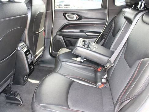 Used 2024 Jeep Compass Trailhawk image 40