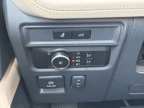 Used 2024 Ford Expedition Max Limited RWD image 23